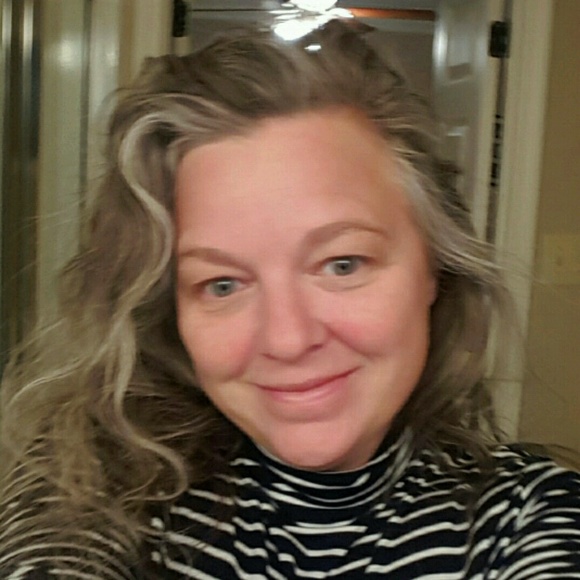 Meet your Posher, Kim - Picture 1 of 1